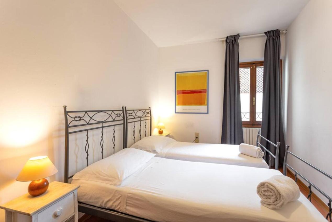 Via Ricasoli Apartment, Next To Accademia Florence Luaran gambar